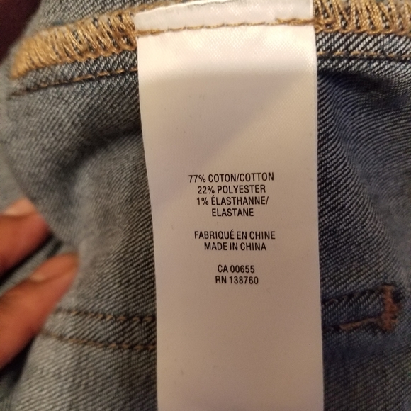 SOLD - WIDE LEG CAPRI DENIM PANTS - Picture 10 of 10